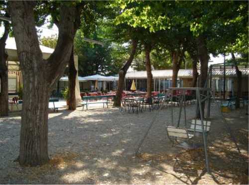  Il Parco del Dopolavoro, nel caldo torrido che ha accompagnato l'estate appena trascorsa, &egrave; stato individuato da tanti anziani come una ricercata oasi per sfuggire all'oppressione della calura. 