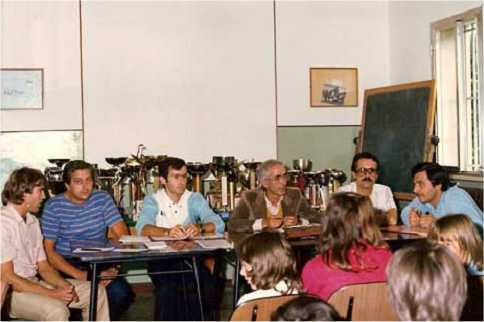  Nella foto, che risale all'anno 1976, riunione del direttivo del gruppo podisti; si riconoscono nell'ordine da sinistra: Casalboni Luciano (primo Capogruppo), Mulazzani Rino, Masini Marino, Brumali Giorgio, Bascucci Erio e Maioli Bartolomeo. 