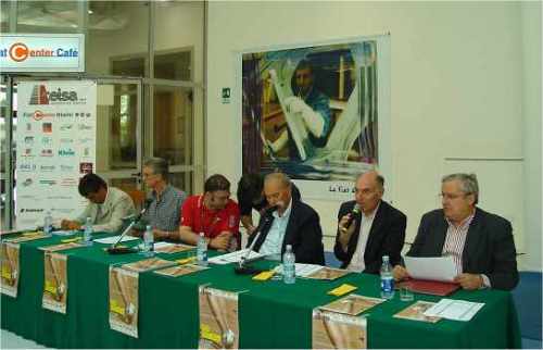  Foto scattata, il 18 luglio 2007, all'interno del FIAT Center Rimini, in occasione della conferenza stampa di presentazione degli internazionali femminili di tennis I.T.F. Womens Tour - $ 75.000 - CEISA CUP RIMINI 2007 - 28 Luglio - 5 Agosto. Il torneo ha poi visto prevalere nel singolo l'atleta svizzera Gagliardi Emmanuelle e nel doppio la coppia composta dalla estone Ani Maret e dalla slovena Klepac Andreja. 