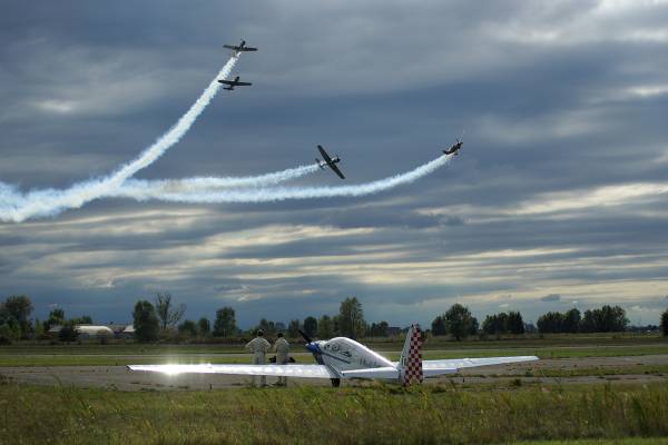  Aerei in volo di Giancarlo Moro. 