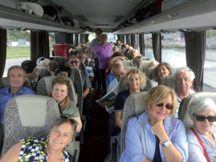 Foto in pullman di Gita DLF nell'ex Jugoslavia.